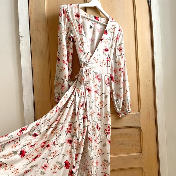 Romantic floral long sleeve maxi dress - Picture 1 of 5